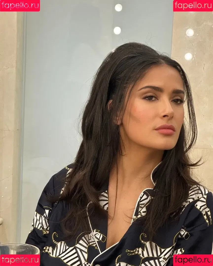 Salma Hayek / salmahayek Onlyfans Photo Gallery 