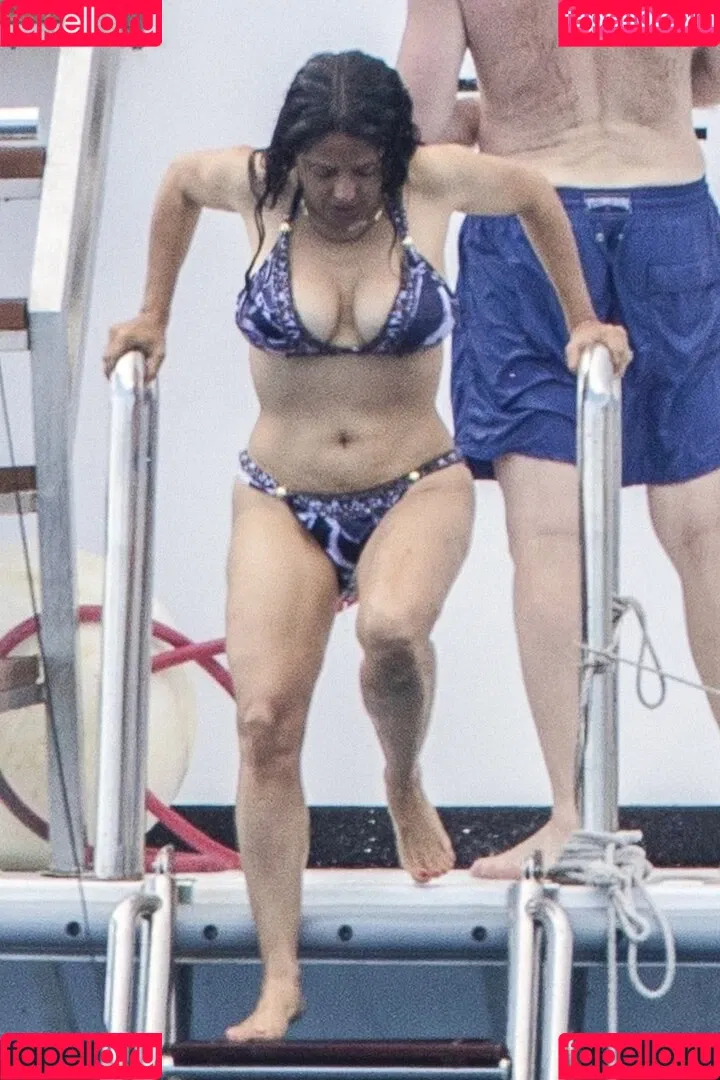 Salma Hayek / salmahayek Onlyfans Photo Gallery 