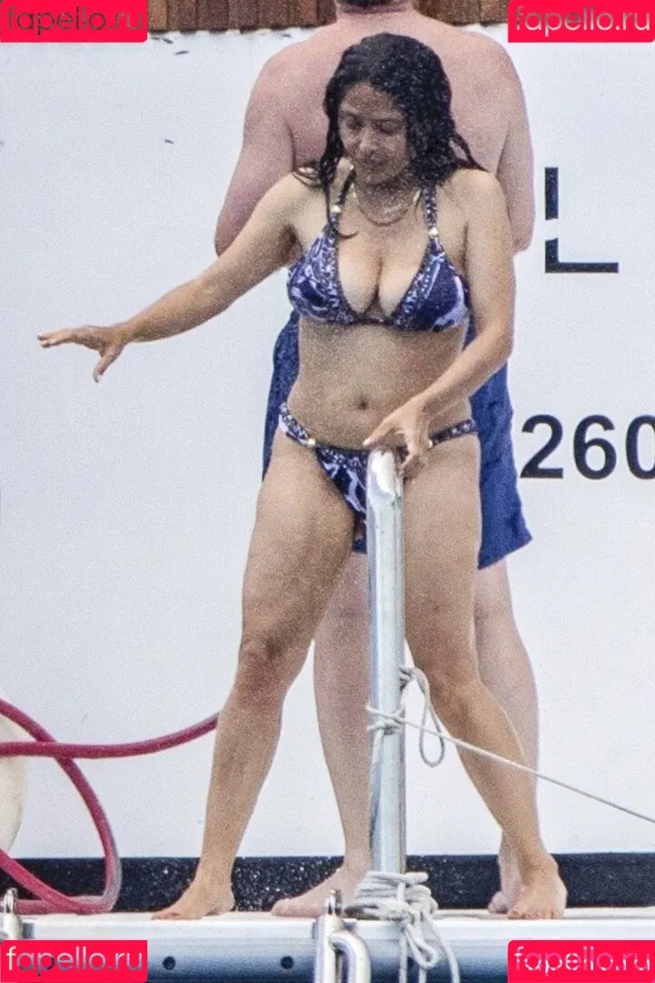 Salma Hayek / salmahayek Onlyfans Photo Gallery 