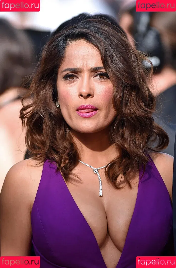Salma Hayek / salmahayek Onlyfans Photo Gallery 