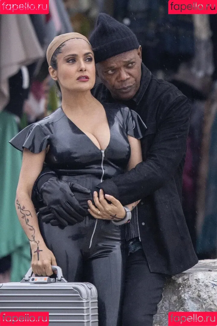 Salma Hayek / salmahayek Onlyfans Photo Gallery 