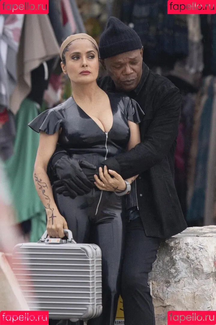 Salma Hayek / salmahayek Onlyfans Photo Gallery 