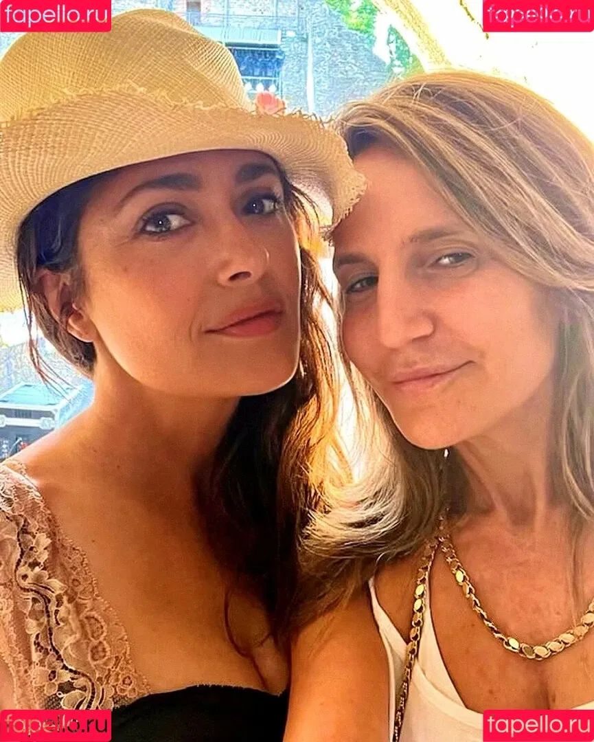 Salma Hayek / salmahayek Onlyfans Photo Gallery 