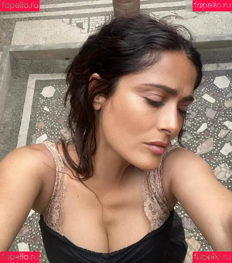 Salma Hayek / salmahayek Onlyfans Photo Gallery 