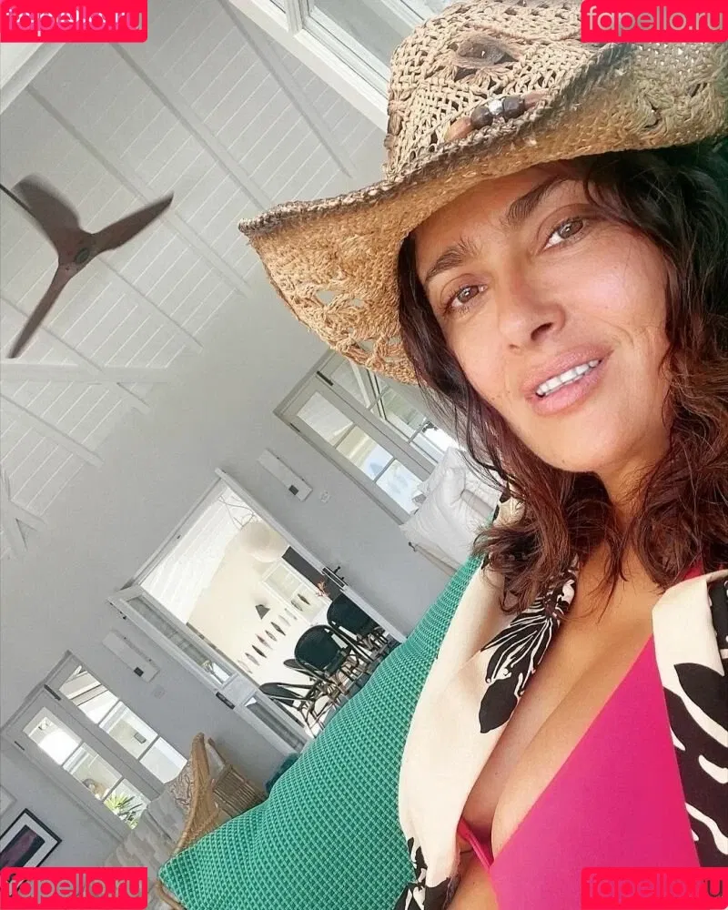 Salma Hayek / salmahayek Onlyfans Photo Gallery 