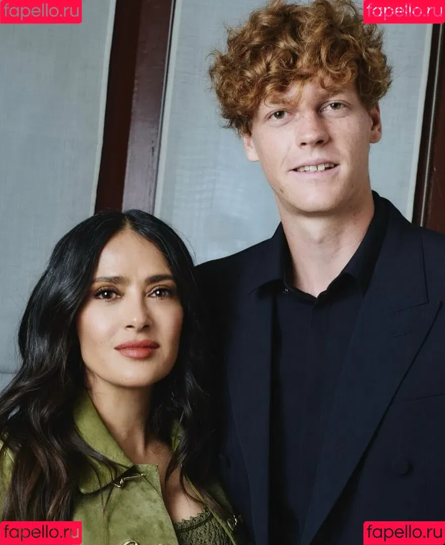 Salma Hayek / salmahayek Onlyfans Photo Gallery 