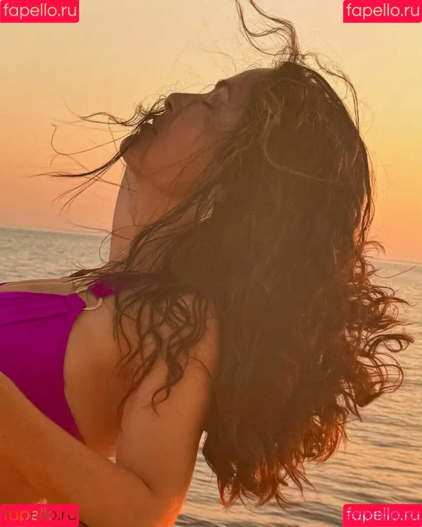 Salma Hayek / salmahayek Onlyfans Photo Gallery 