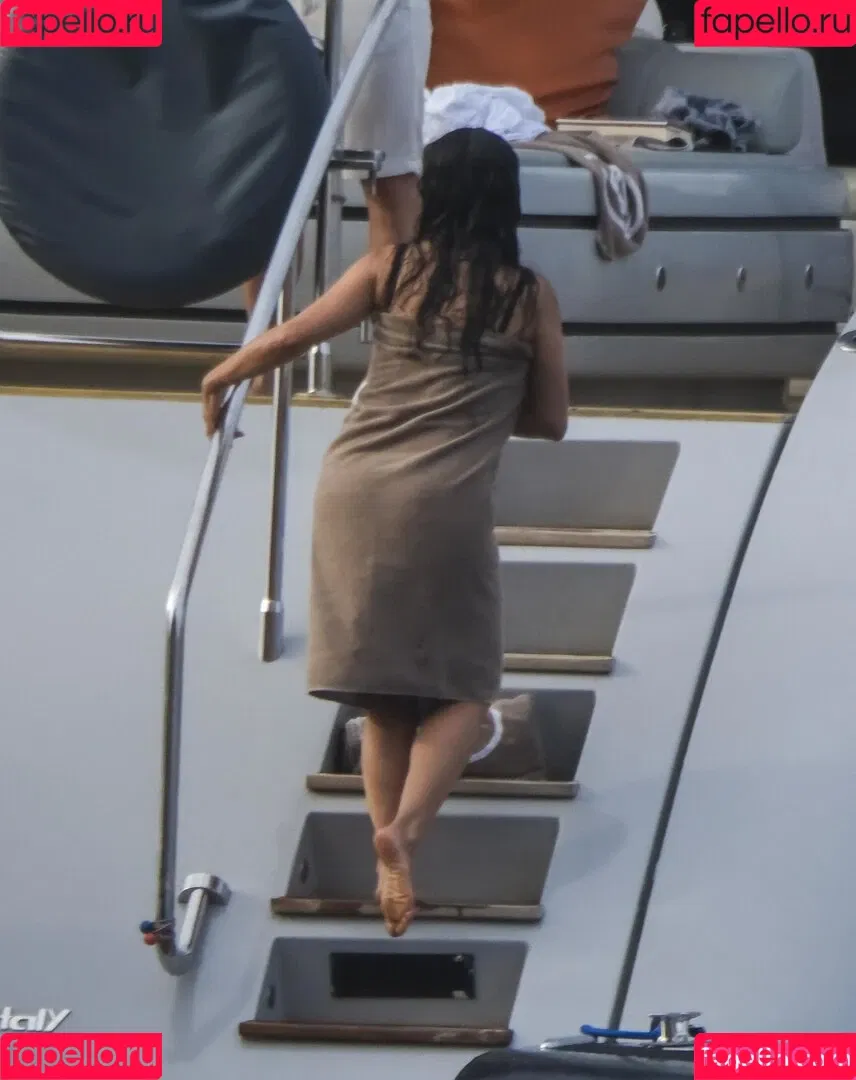 Salma Hayek / salmahayek Onlyfans Photo Gallery 
