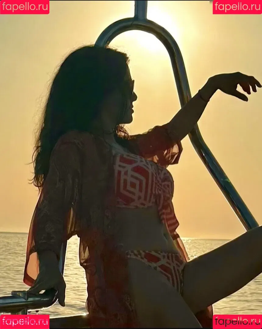 Salma Hayek / salmahayek Onlyfans Photo Gallery 