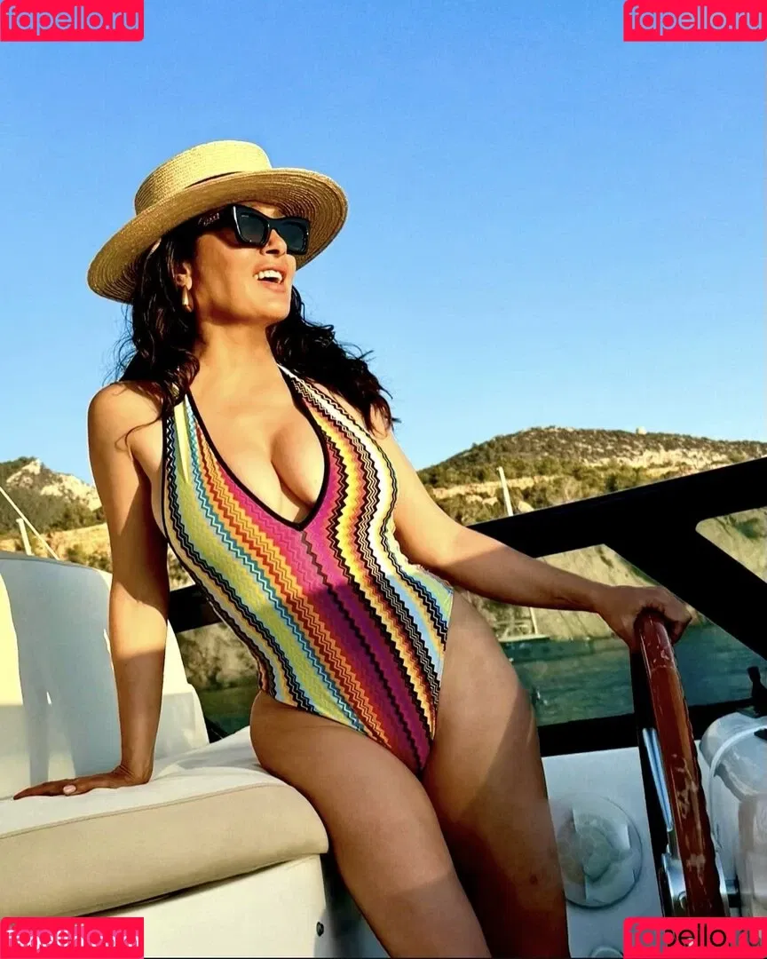 Salma Hayek / salmahayek Onlyfans Photo Gallery 