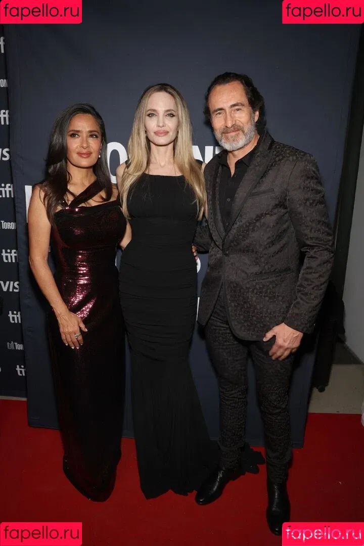 Salma Hayek / salmahayek Onlyfans Photo Gallery 