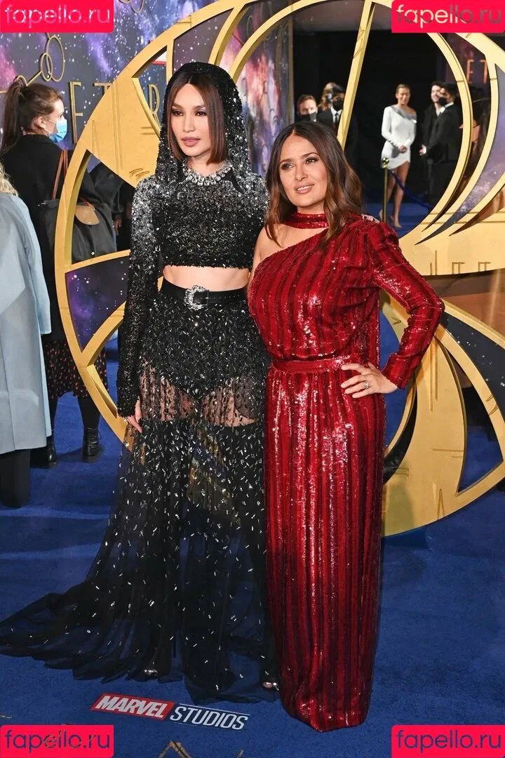 Salma Hayek / salmahayek Onlyfans Photo Gallery 