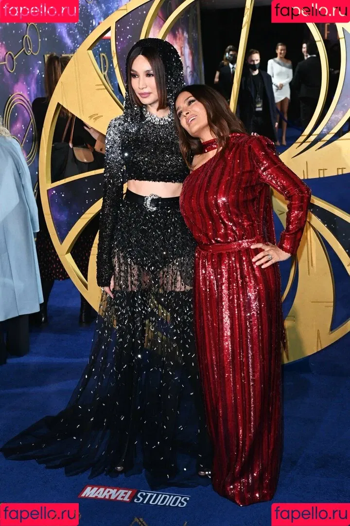 Salma Hayek / salmahayek Onlyfans Photo Gallery 