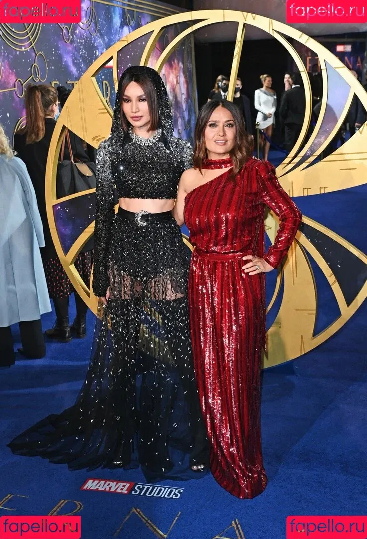 Salma Hayek / salmahayek Onlyfans Photo Gallery 