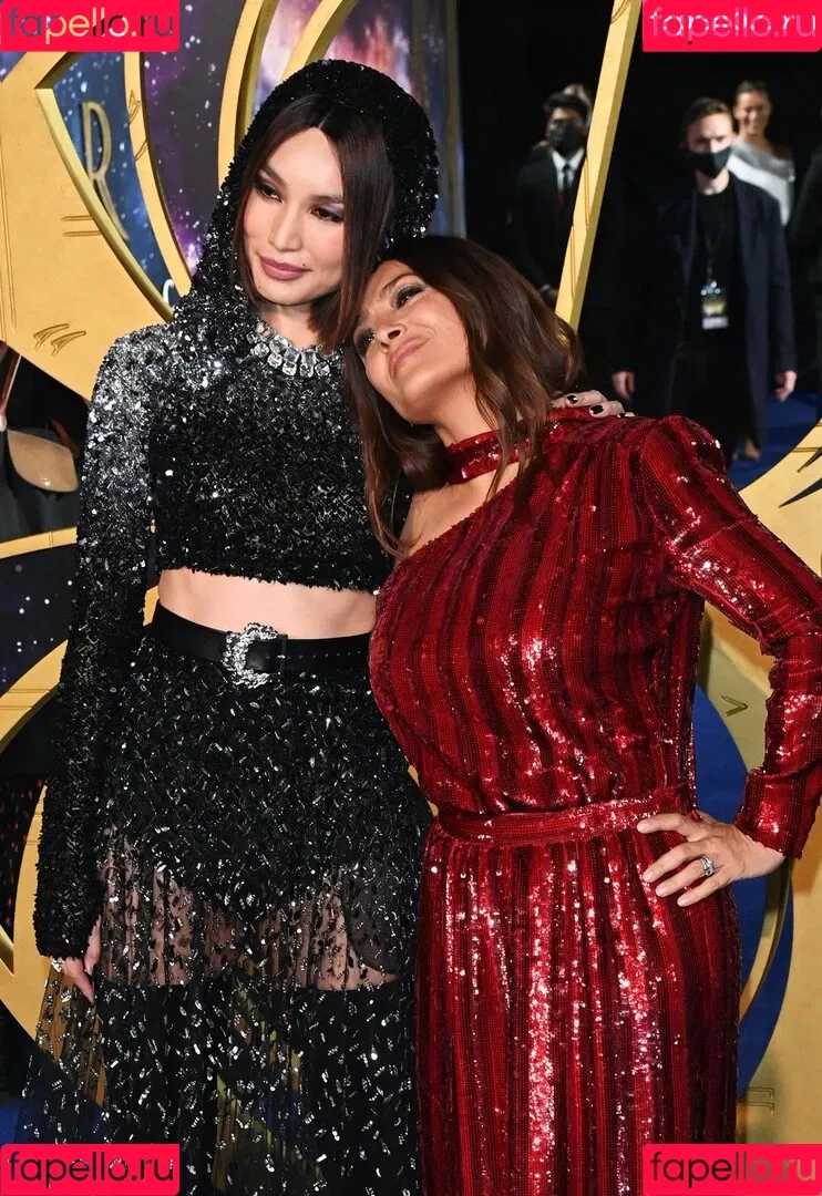 Salma Hayek / salmahayek Onlyfans Photo Gallery 