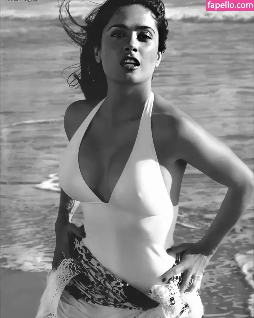 Salma Hayek / salmahayek Onlyfans Photo Gallery 