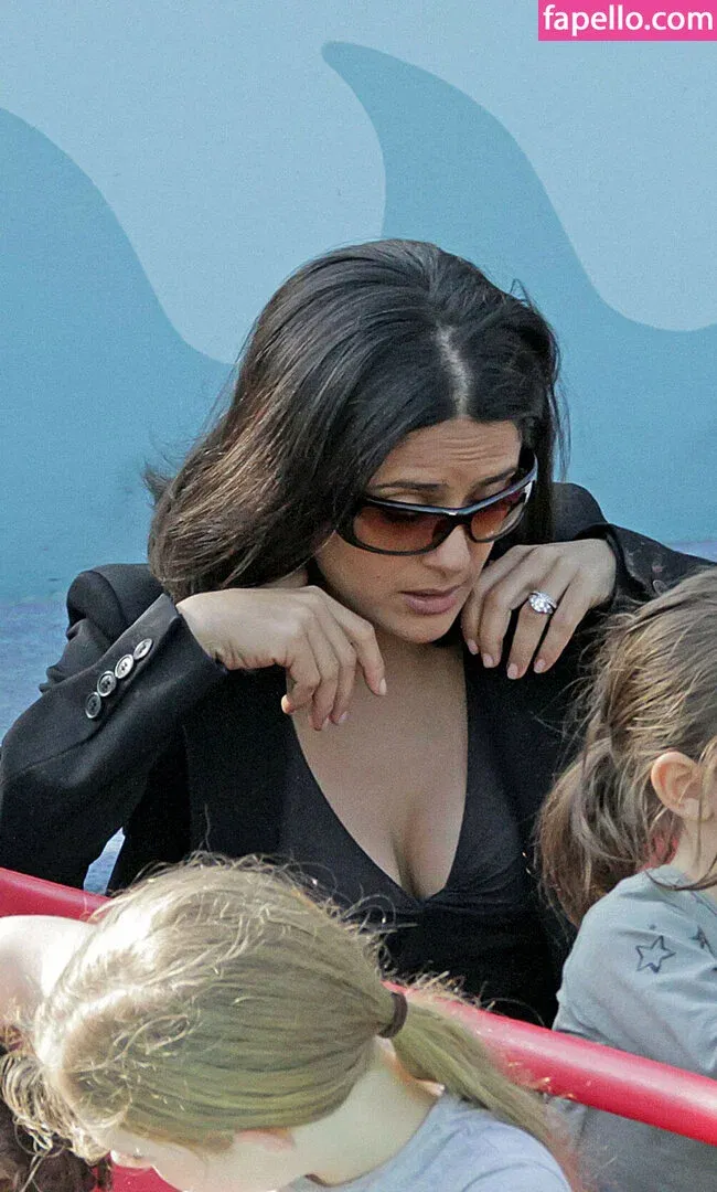 Salma Hayek / salmahayek Onlyfans Photo Gallery 