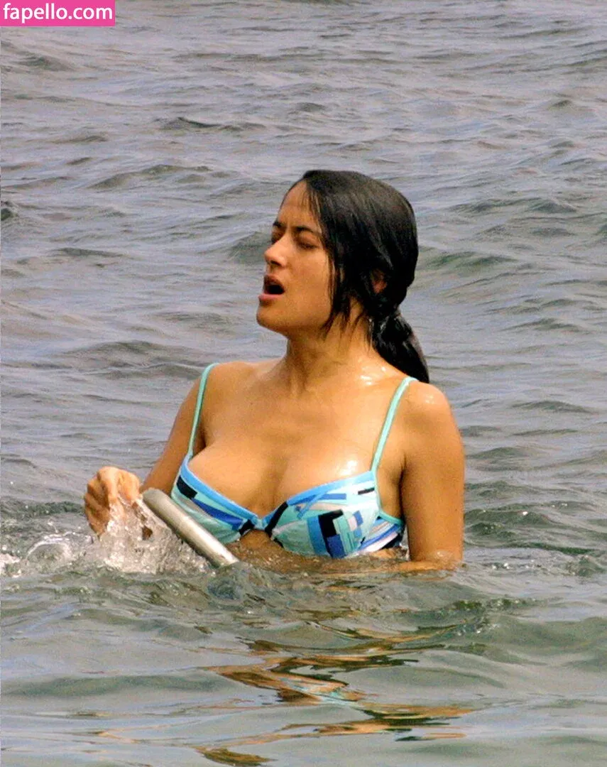 Salma Hayek / salmahayek Onlyfans Photo Gallery 