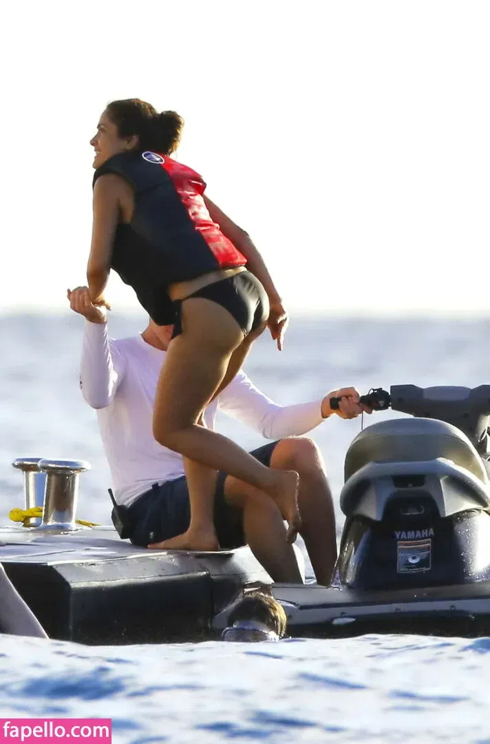 Salma Hayek / salmahayek Onlyfans Photo Gallery 