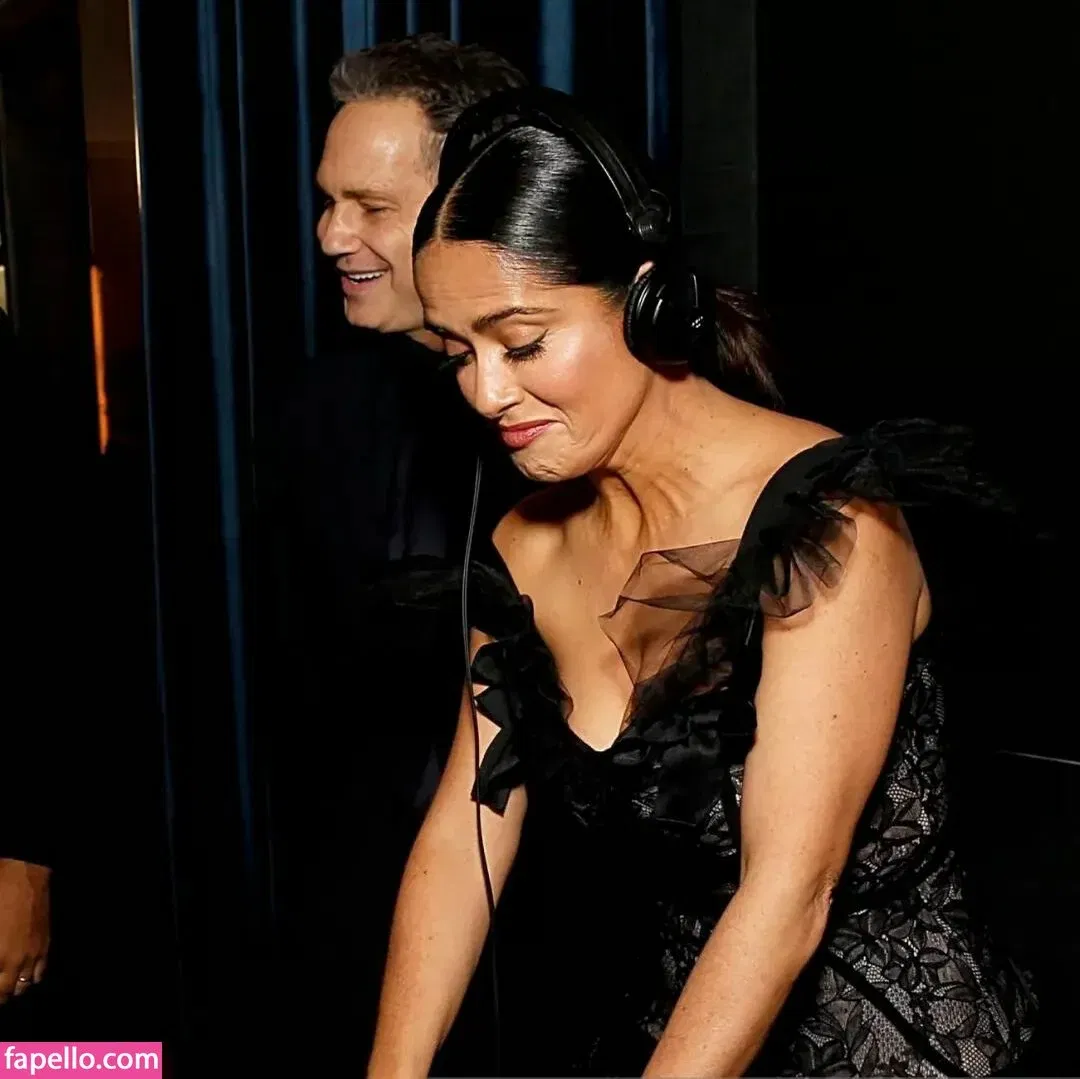 Salma Hayek / salmahayek Onlyfans Photo Gallery 