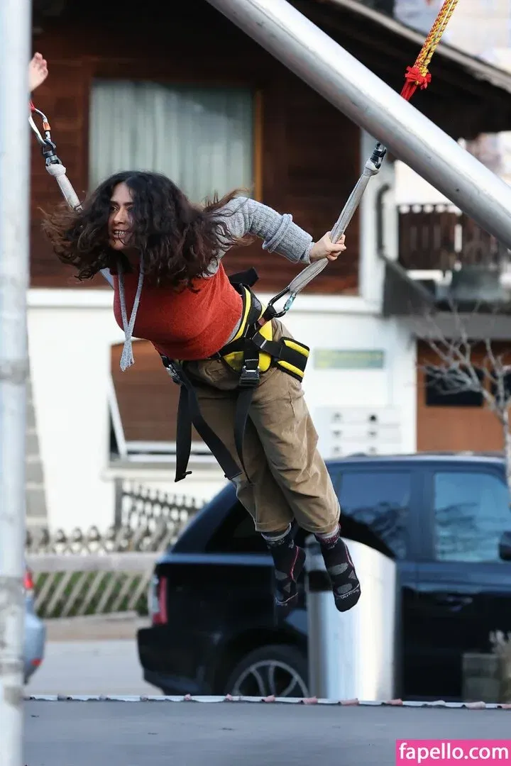 Salma Hayek / salmahayek Onlyfans Photo Gallery 