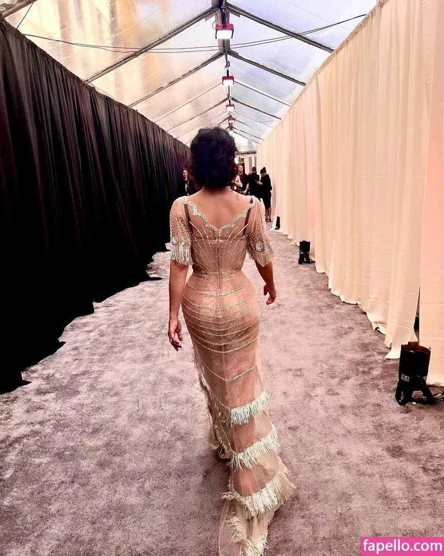 Salma Hayek / salmahayek Onlyfans Photo Gallery 