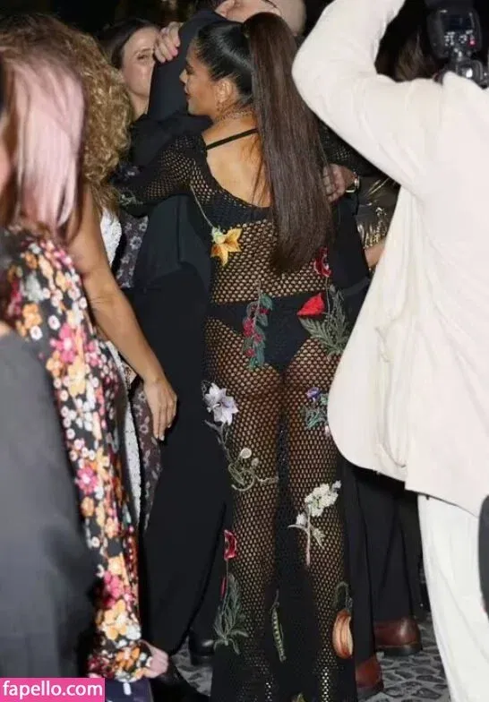 Salma Hayek / salmahayek Onlyfans Photo Gallery 