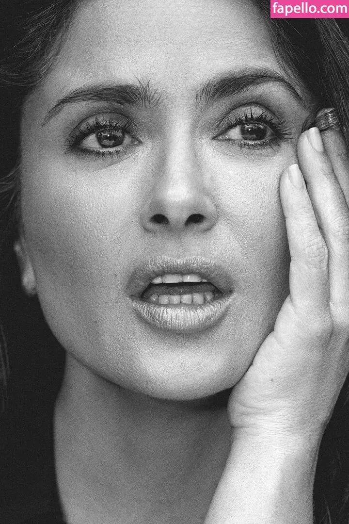 Salma Hayek / salmahayek Onlyfans Photo Gallery 