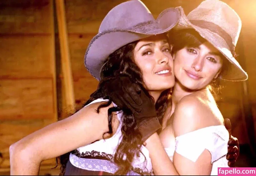 Salma Hayek / salmahayek Onlyfans Photo Gallery 