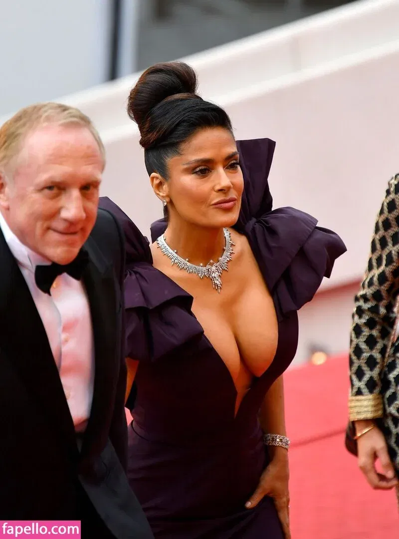 Salma Hayek / salmahayek Onlyfans Photo Gallery 