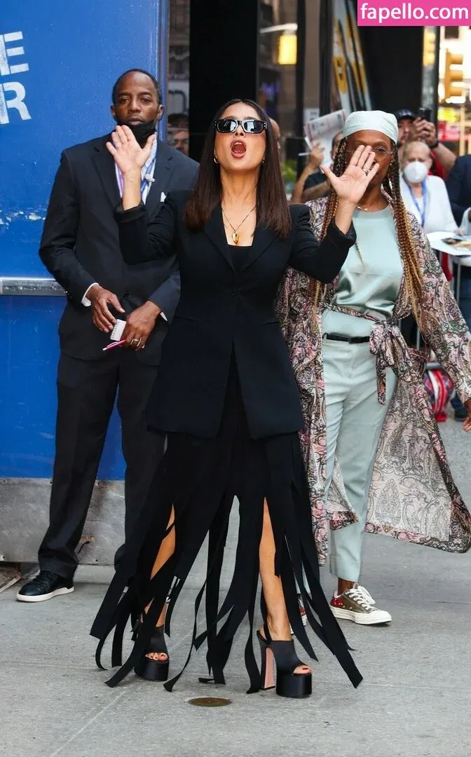 Salma Hayek / salmahayek Onlyfans Photo Gallery 