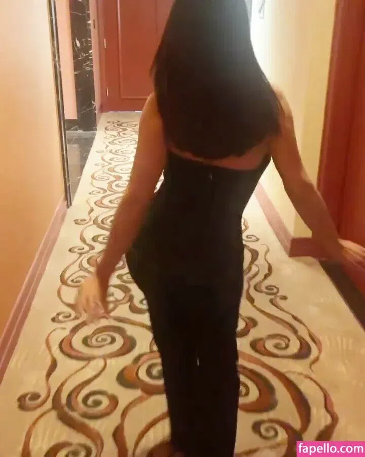 Salma Hayek / salmahayek Onlyfans Photo Gallery 