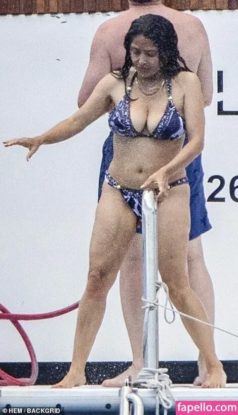 Salma Hayek / salmahayek Onlyfans Photo Gallery 