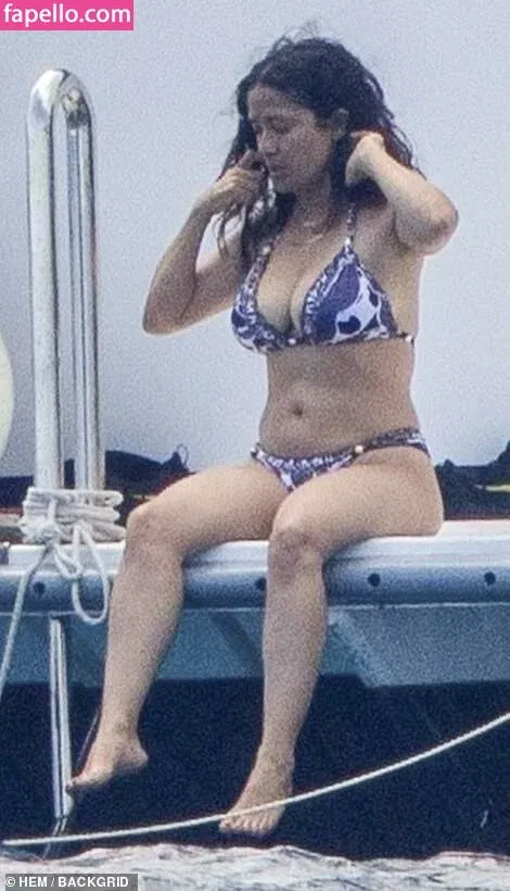 Salma Hayek / salmahayek Onlyfans Photo Gallery 