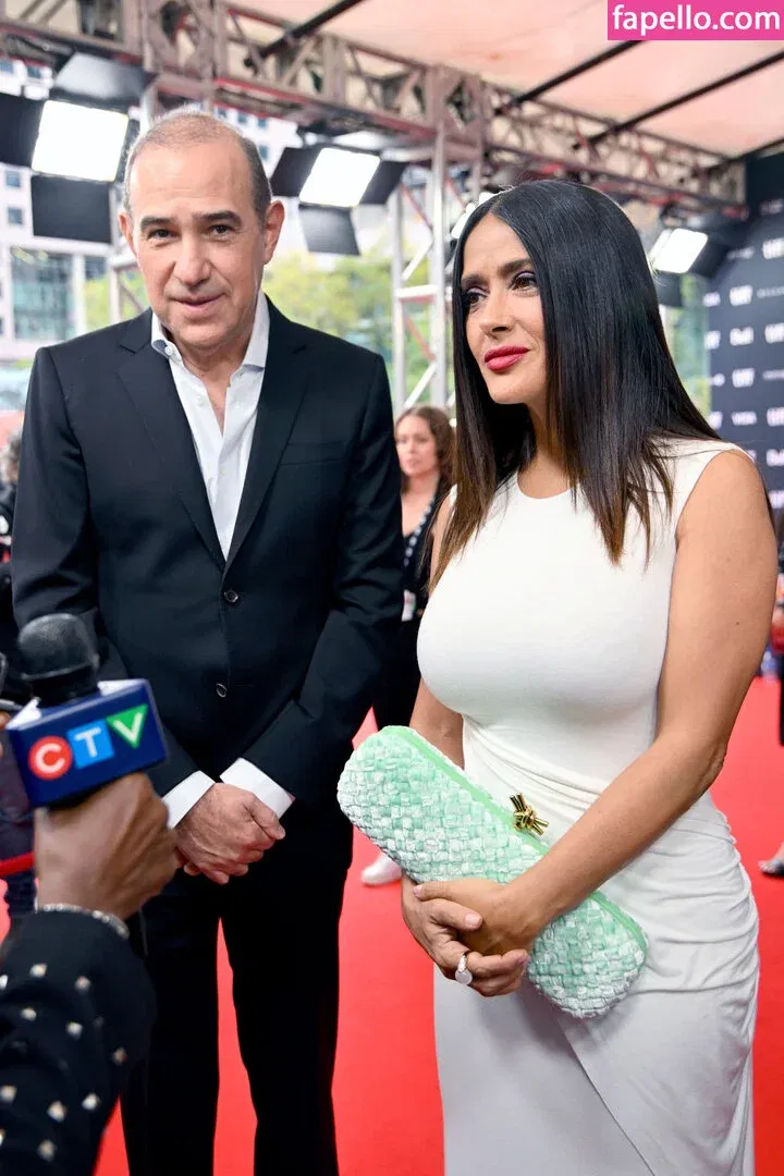 Salma Hayek / salmahayek Onlyfans Photo Gallery 