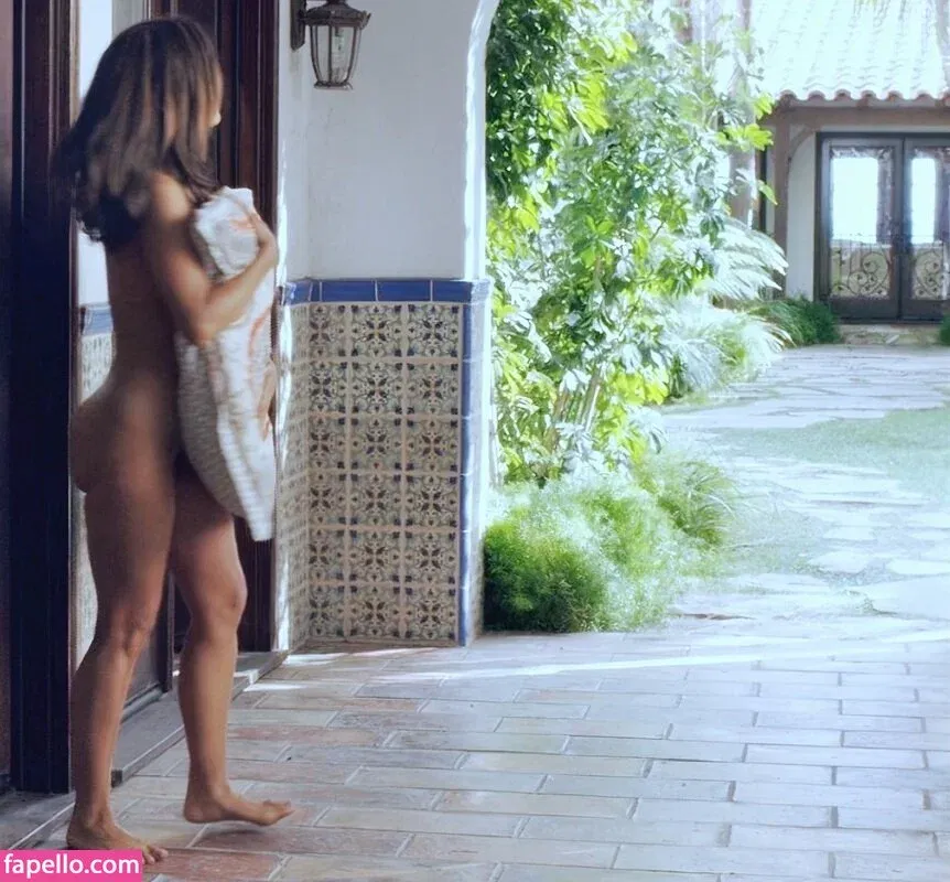 Salma Hayek / salmahayek Onlyfans Photo Gallery 