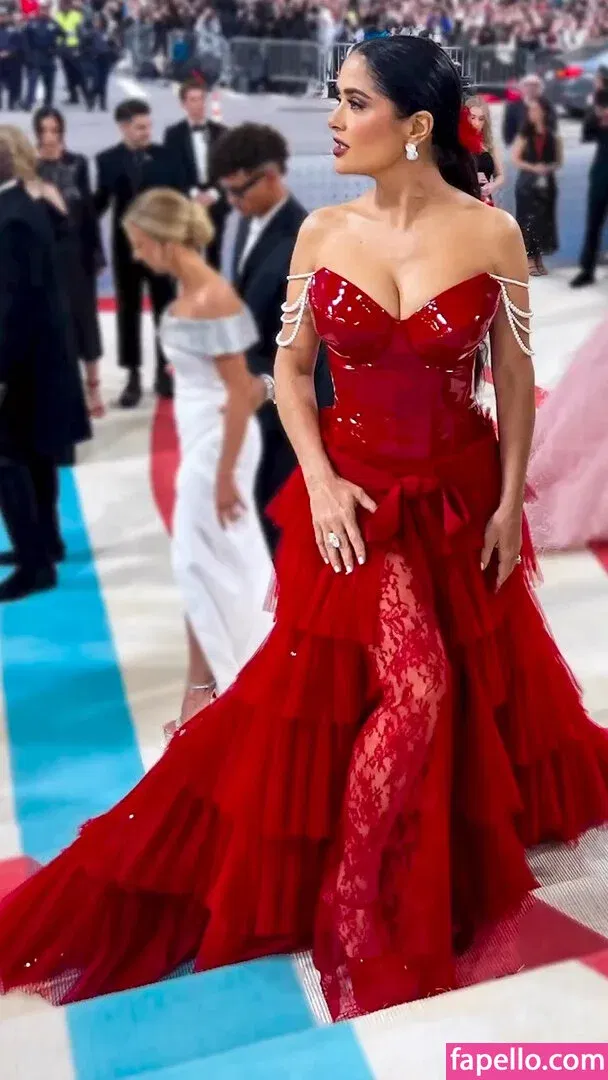 Salma Hayek / salmahayek Onlyfans Photo Gallery 