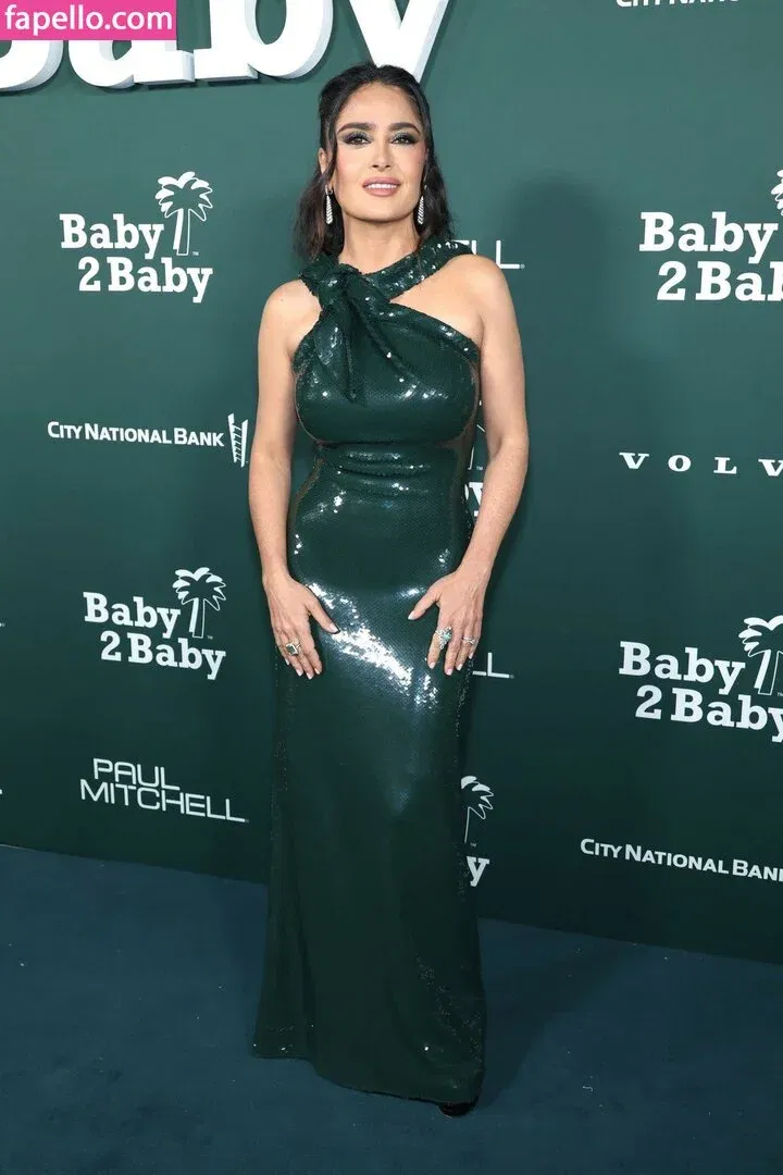 Salma Hayek / salmahayek Onlyfans Photo Gallery 