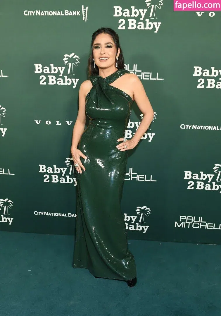 Salma Hayek / salmahayek Onlyfans Photo Gallery 