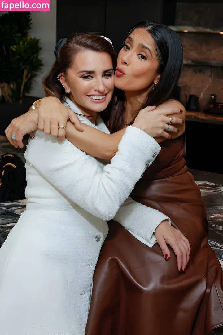 Salma Hayek / salmahayek Onlyfans Photo Gallery 