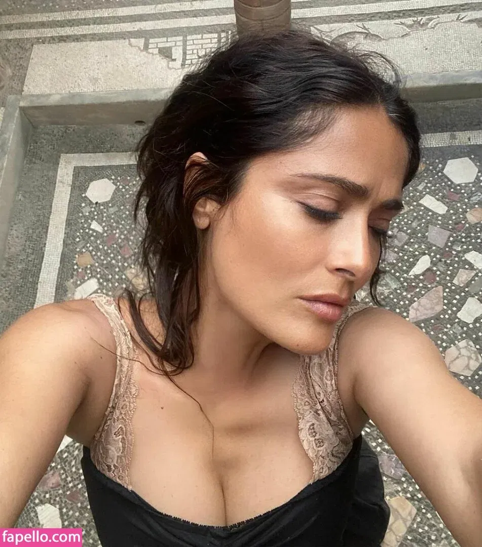 Salma Hayek / salmahayek Onlyfans Photo Gallery 