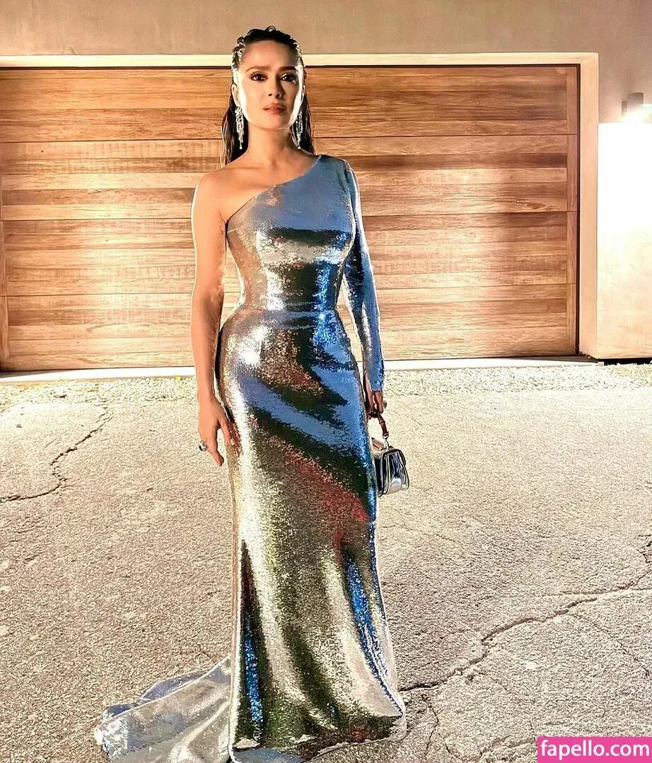 Salma Hayek / salmahayek Onlyfans Photo Gallery 