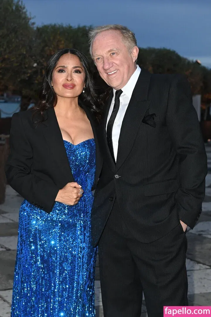 Salma Hayek / salmahayek Onlyfans Photo Gallery 