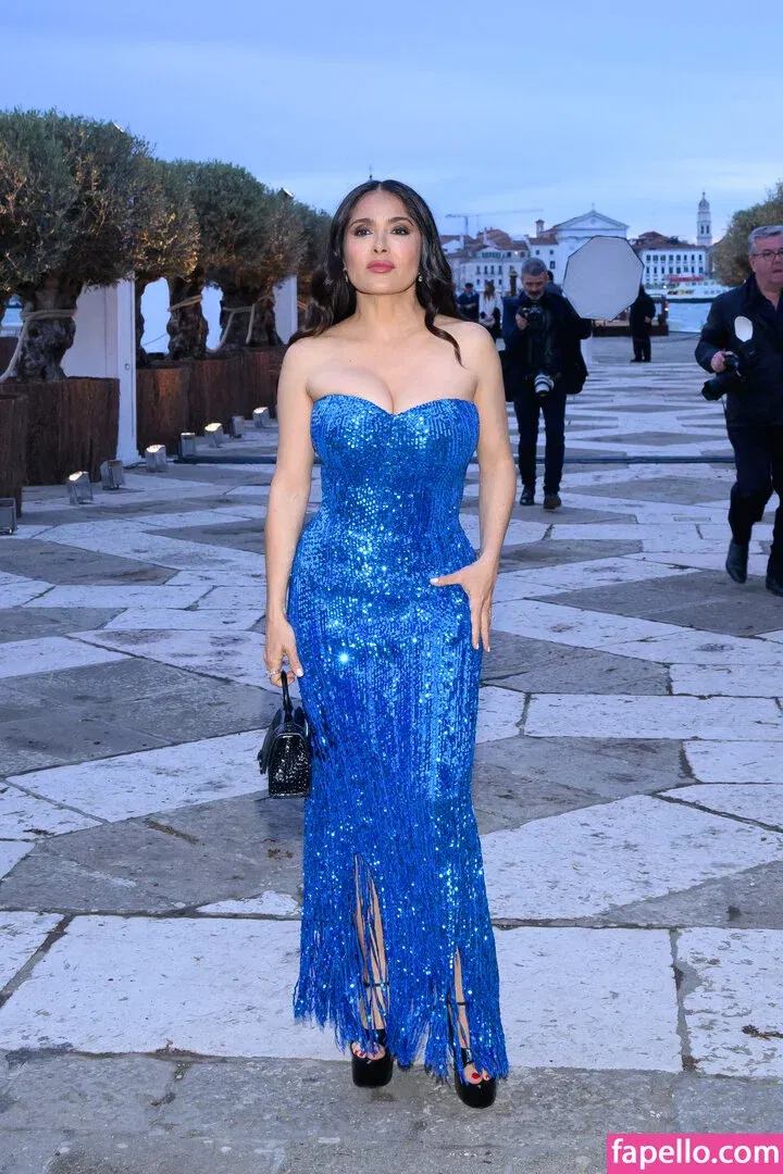 Salma Hayek / salmahayek Onlyfans Photo Gallery 
