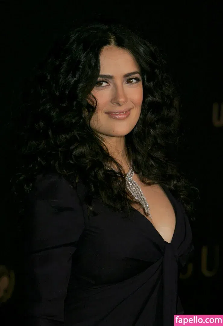 Salma Hayek / salmahayek Onlyfans Photo Gallery 