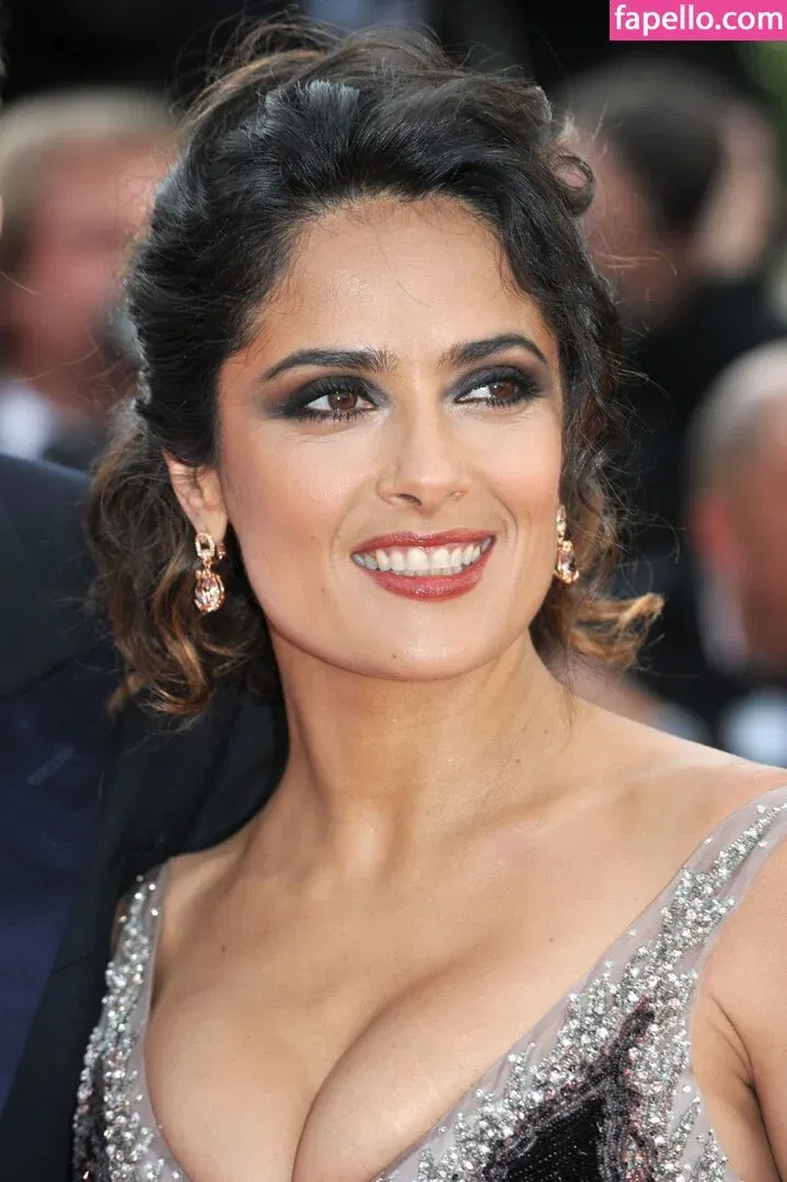 Salma Hayek / salmahayek Onlyfans Photo Gallery 
