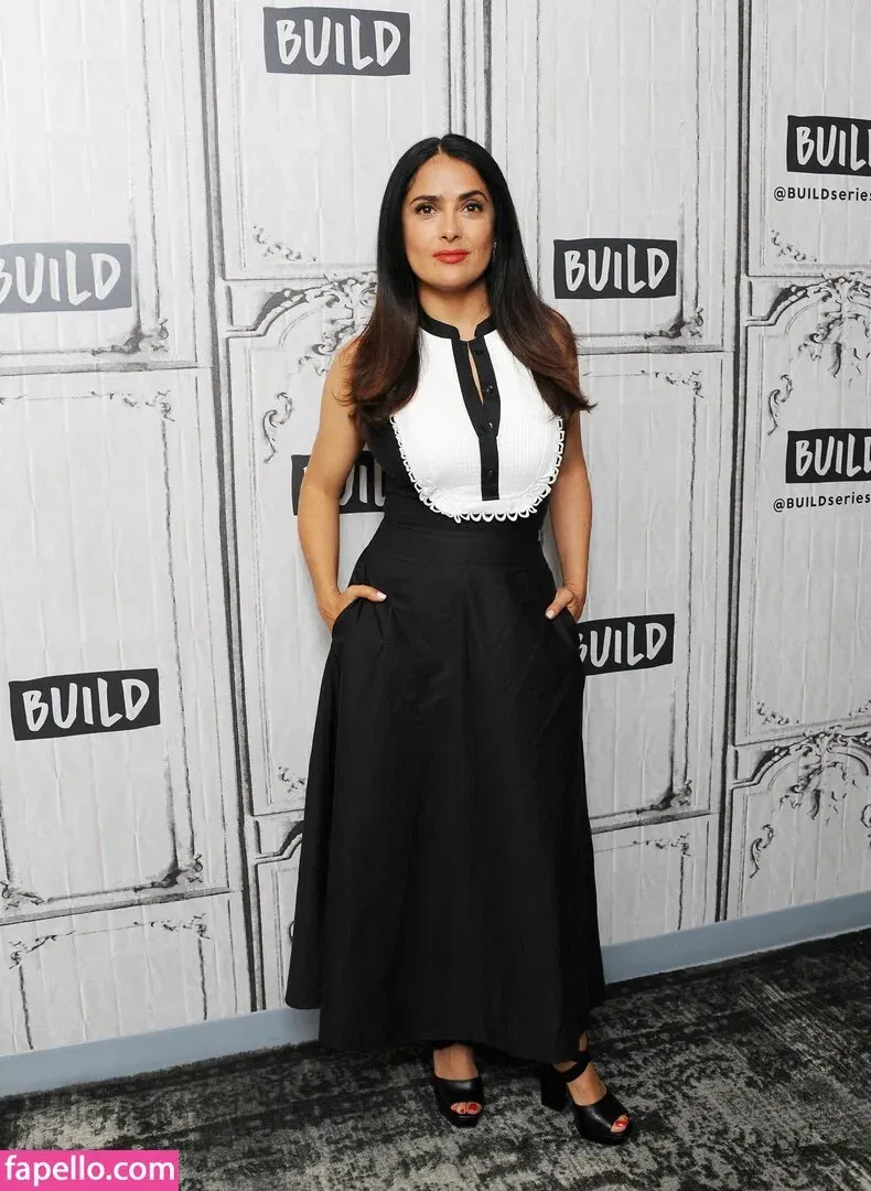 Salma Hayek / salmahayek Onlyfans Photo Gallery 