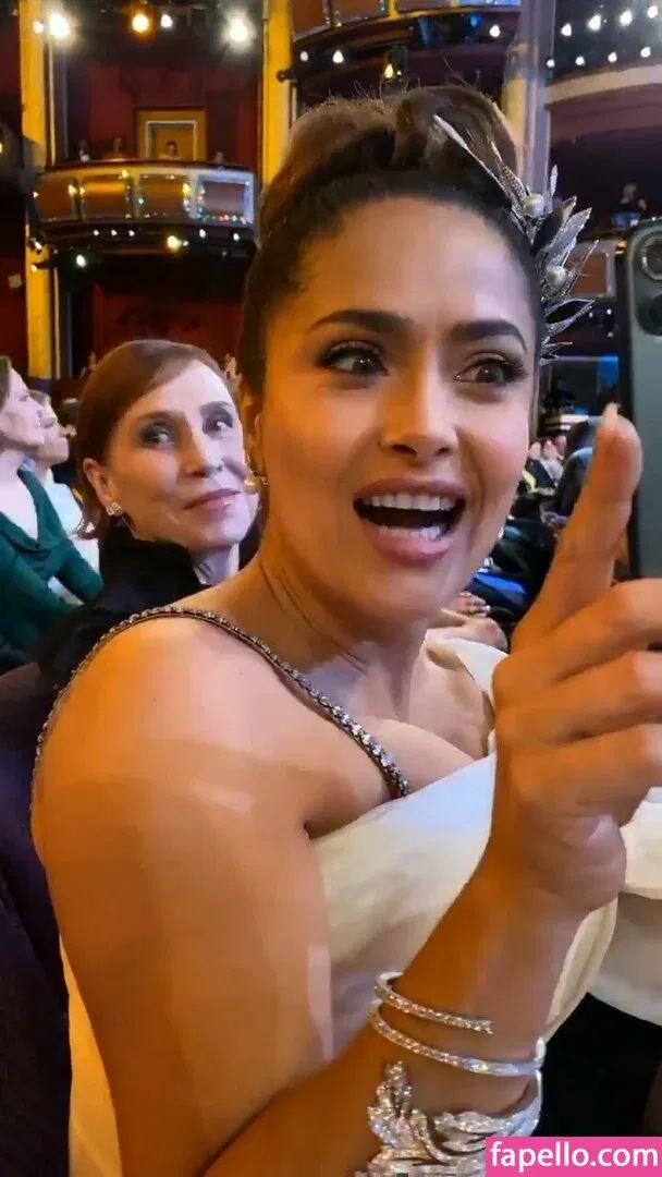 Salma Hayek / salmahayek Onlyfans Photo Gallery 