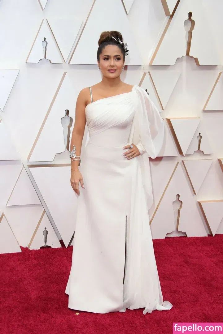 Salma Hayek / salmahayek Onlyfans Photo Gallery 