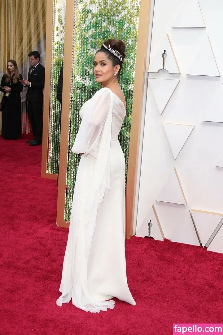 Salma Hayek / salmahayek Onlyfans Photo Gallery 